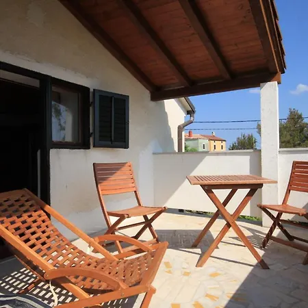 House With Wifi Stivan, Cres - 7995 *